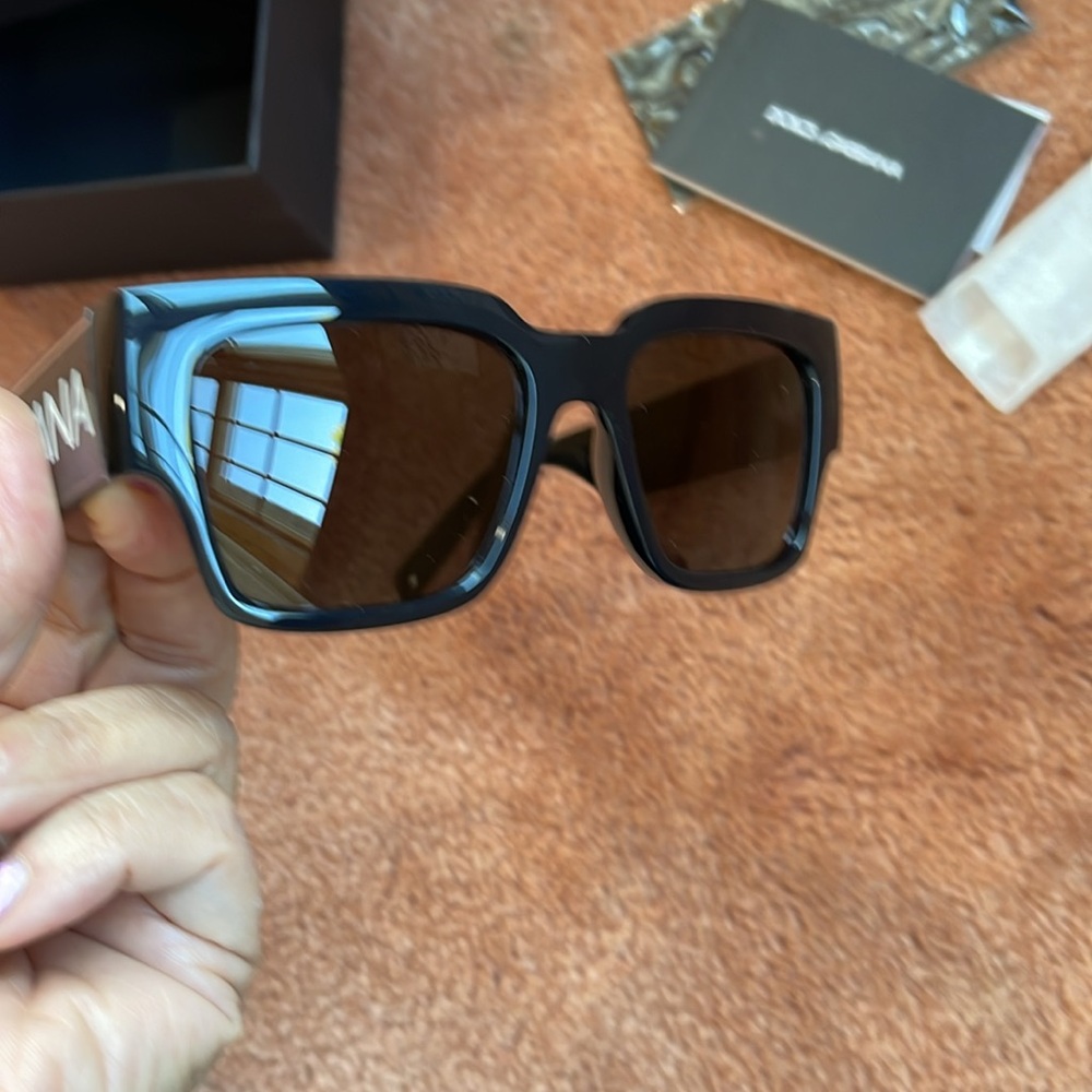 DOLCE & GABBANA  black sunglasses new/case /box.100% Authentic - Picture 10 of 14